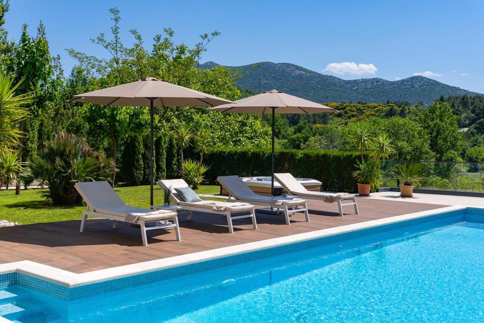 Villa Agava With Heated Pool, Jacuzzi, Sauna, Gym, 4 En-Suite Bedrooms Гата Экстерьер фото