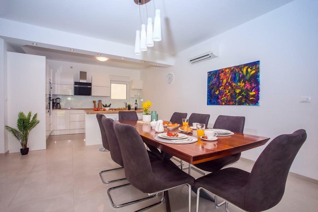 Villa Agava With Heated Pool, Jacuzzi, Sauna, Gym, 4 En-Suite Bedrooms Гата Экстерьер фото