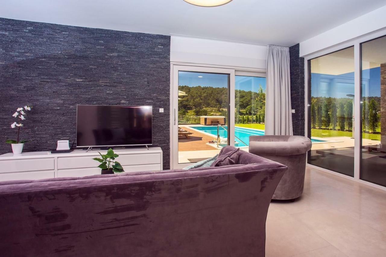 Villa Agava With Heated Pool, Jacuzzi, Sauna, Gym, 4 En-Suite Bedrooms Гата Экстерьер фото